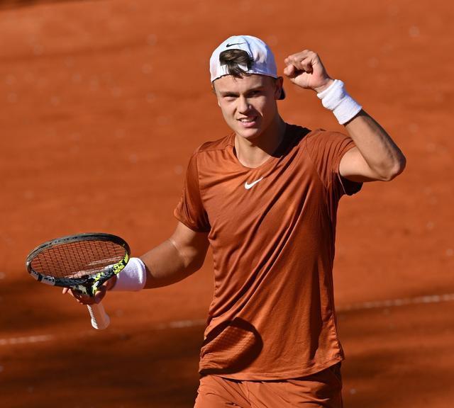 鹿队在客场 鹿队在客场