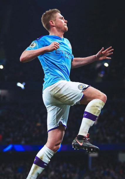 “让我们再接再厉！”🤍 来源：Madrid Xtra🚨 维尼修斯在随皇马赢得第150场西甲胜利后表示：